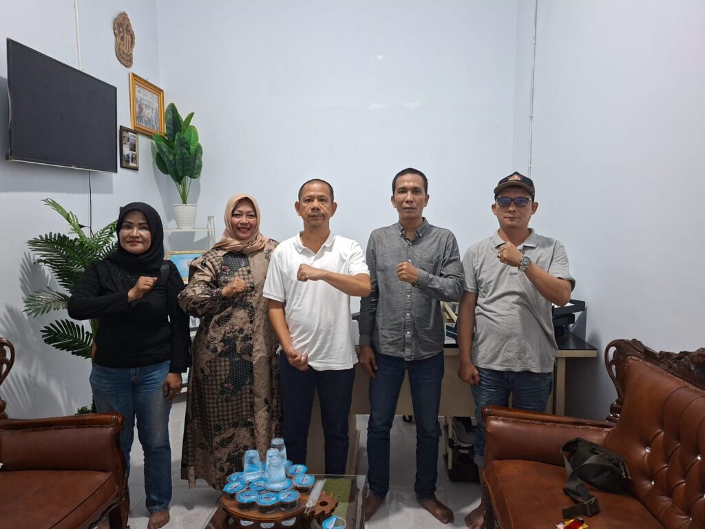 Banjir Sudah Surut, Tetap Tak Hentikan Ketua Pewarta Polrestabes Medan Gelar Jumat Barokah